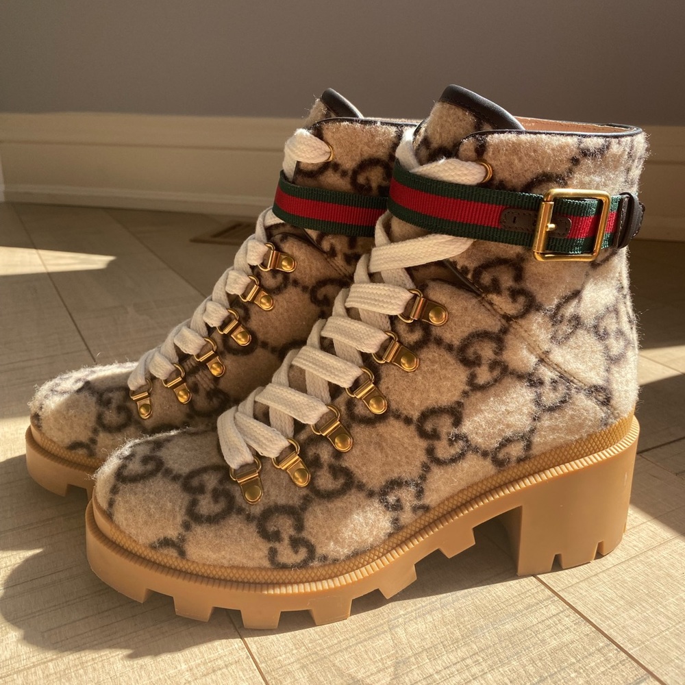 Women’s Gucci boots, size 37 EUR